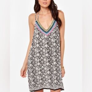 Angie black floral print strappy summerV neck dress Sz-S.  S19